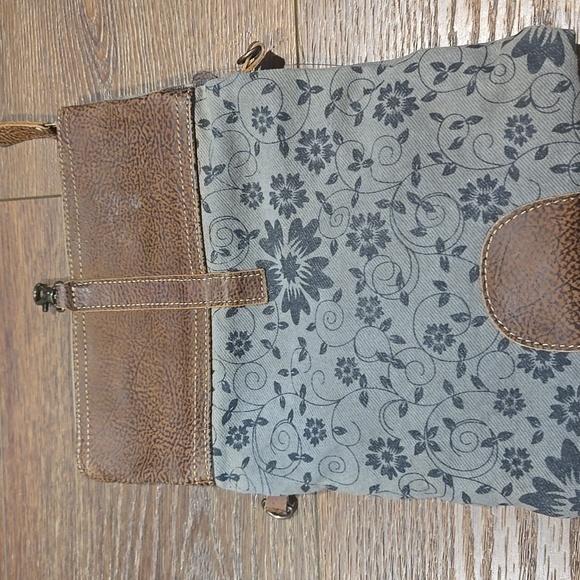 MYRA BAG COMPOSITION CLUTCH.  #7379 - Picture 8 of 9